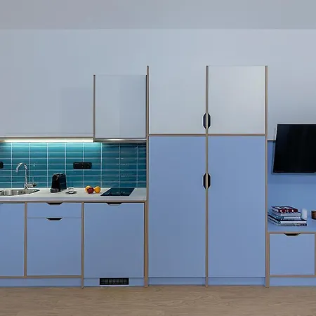 Acro Urban Aparthotel 4*